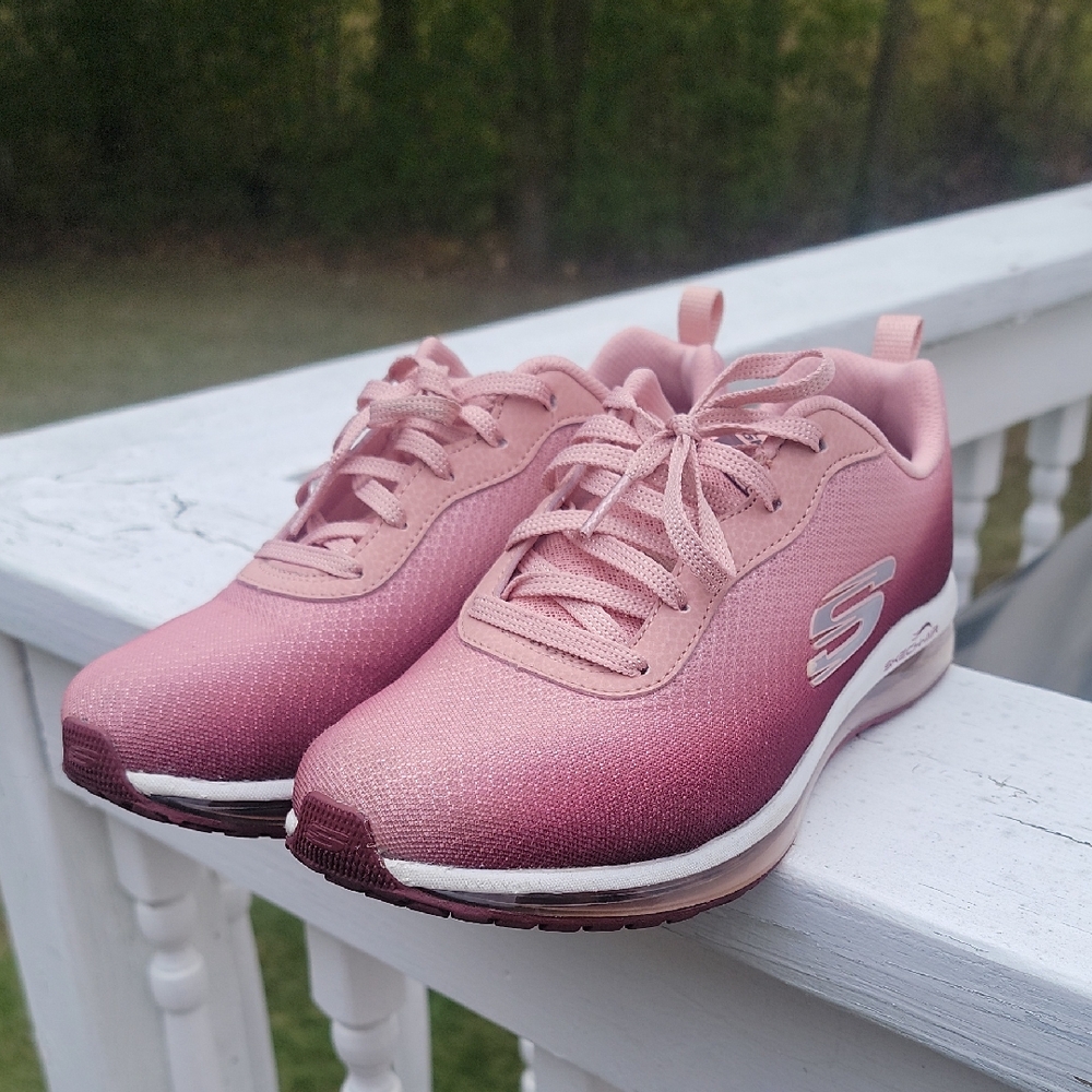 Skechers Women's Gradient Pink Sneakers